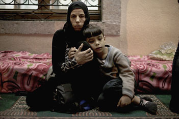 Basmane'de mültecilerle bir gece